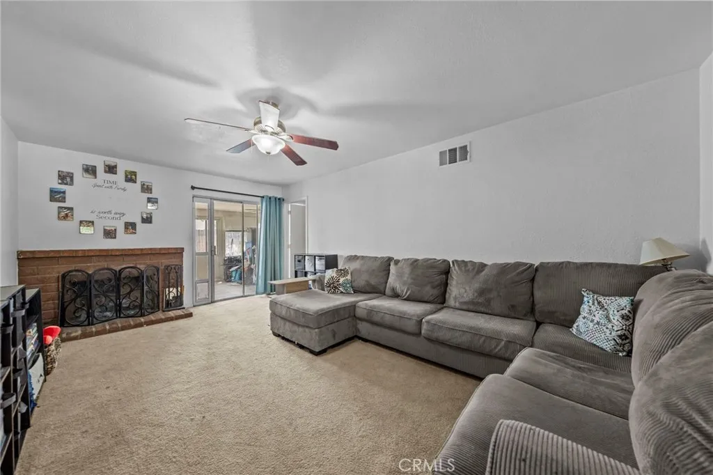 1871 Dawn Ridge Drive, Corona, California 92882 home-pic-1